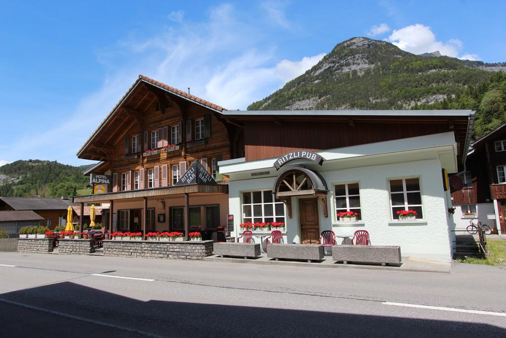 Hotel-Restaurant Alpina Innertkirchen Exterior foto